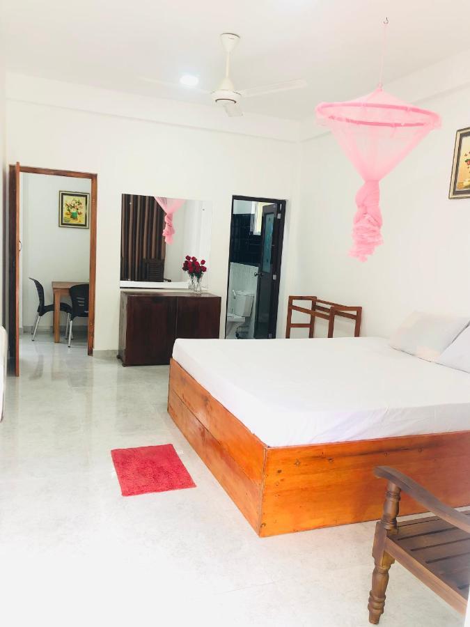senarathna guest house Weligama Luaran gambar