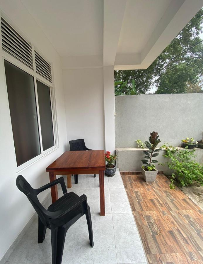 senarathna guest house Weligama Luaran gambar