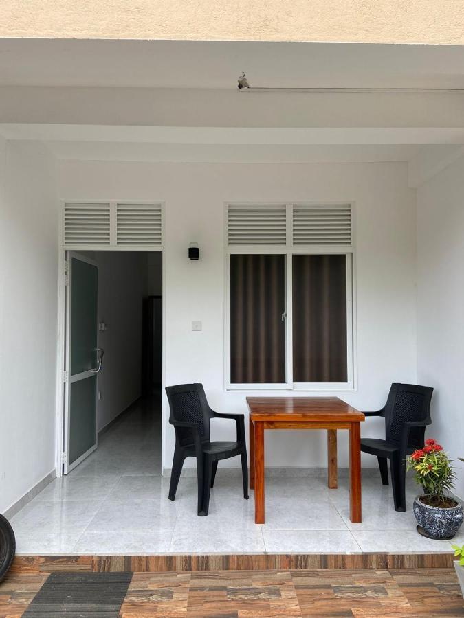 senarathna guest house Weligama Luaran gambar