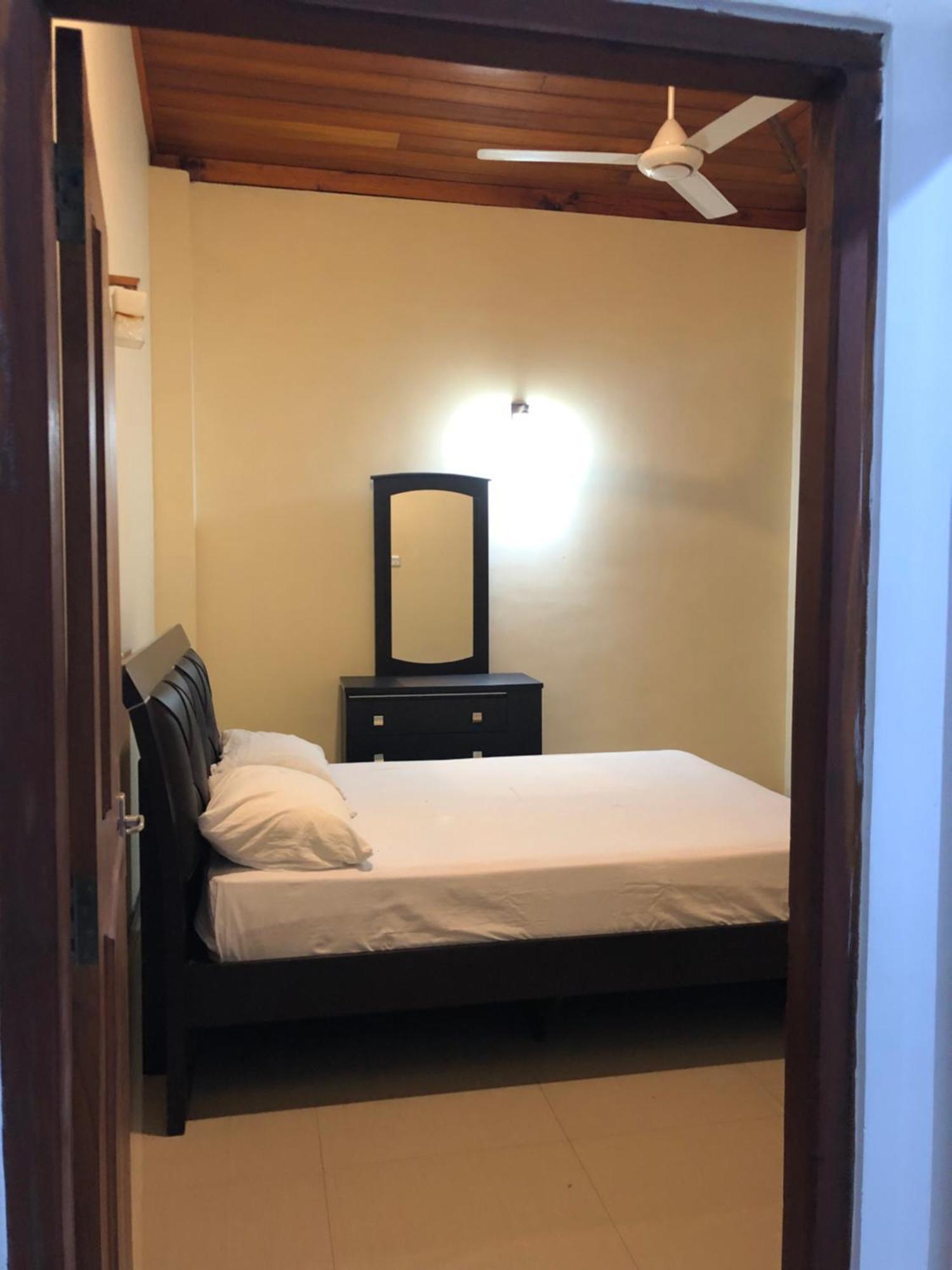 senarathna guest house Weligama Luaran gambar