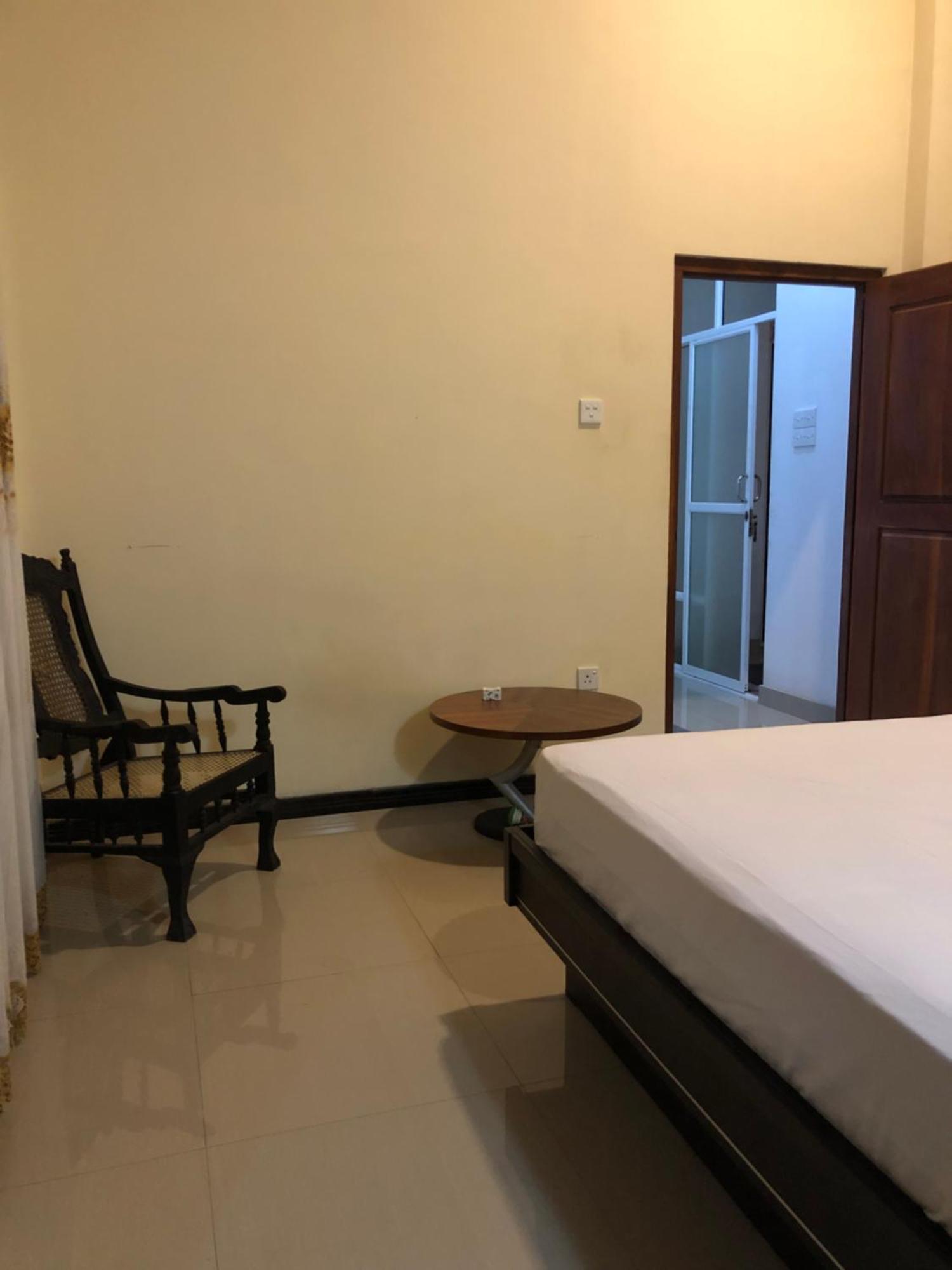 senarathna guest house Weligama Luaran gambar