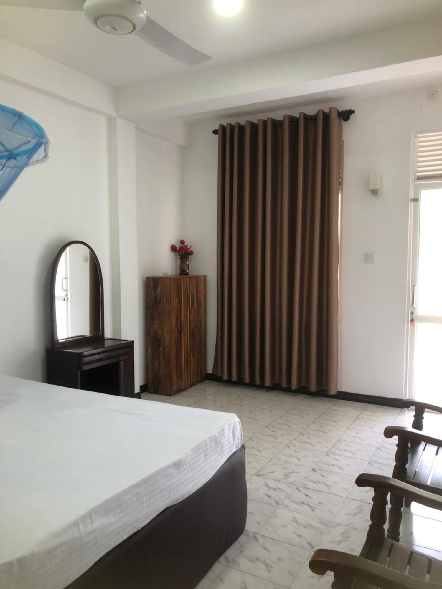 senarathna guest house Weligama Luaran gambar