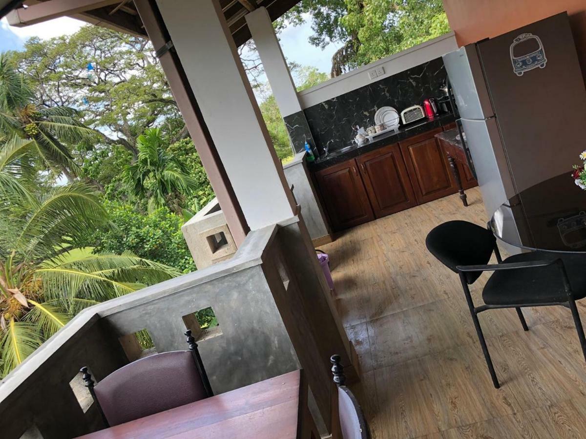 senarathna guest house Weligama Luaran gambar